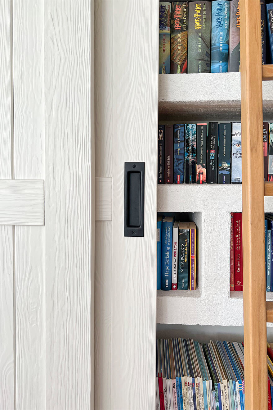 podwójne drzwi przesuwne naprzemienne