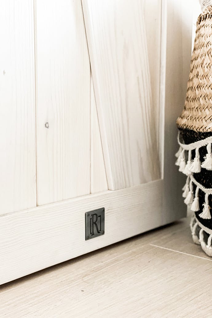 portes coulissantes blanches en bois