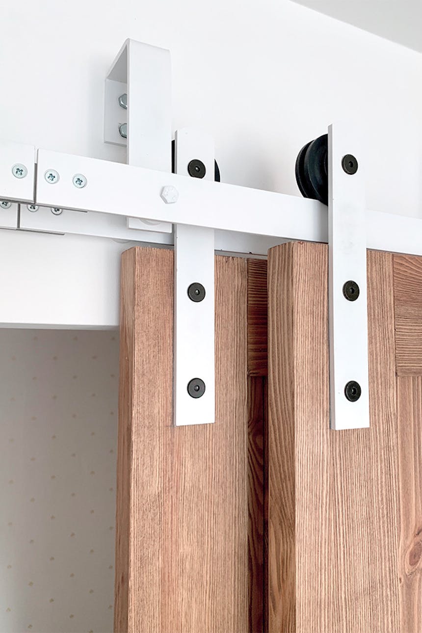 Weiße Schiebesystem, weiße Aufhänger für Schiebetüren, Bypass Schiebetüren, Bypass Wandhalterung für Schiebetüren