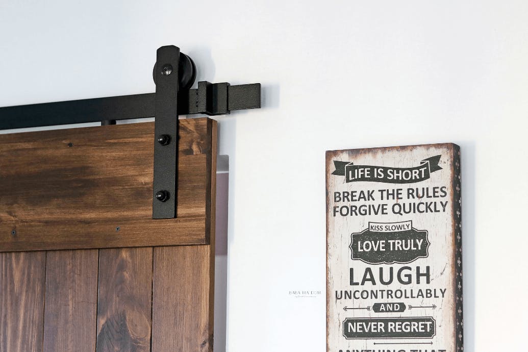 système coulissant noir pour portes en bois