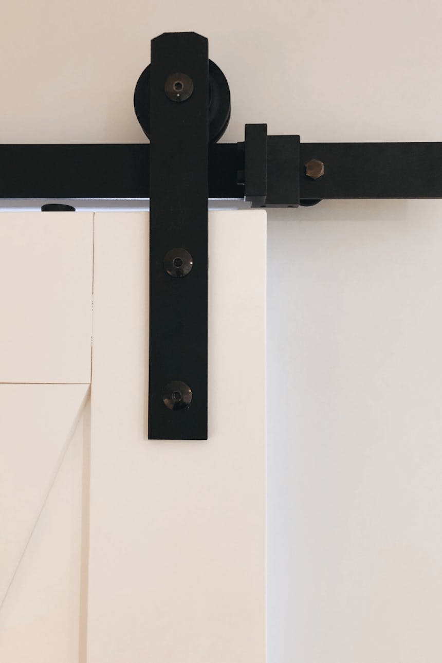 Schiebetürsystem, Schiebetürbeschläge, Schiebetür Führungsschiene, Holzschiebetür, "barn door"-Stil Schiebetüren, weiße Schiebetür